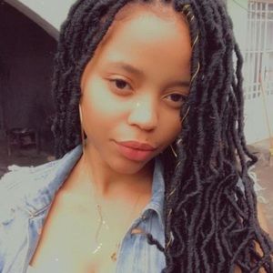 Meet your Posher, Pamela